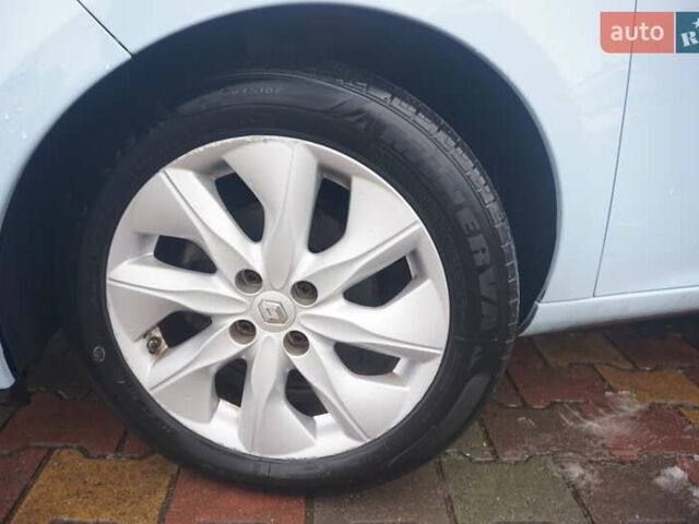 Синий Рено Зое, объемом двигателя 0 л и пробегом 149 тыс. км за 6888 $, фото 52 на Automoto.ua