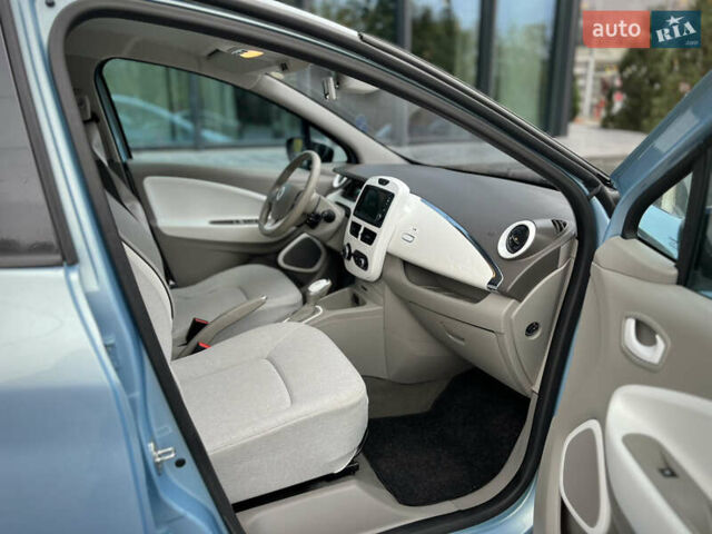 Рено Зое 2015 в Тернополе на Automoto.ua Синий Рено Зое, объемом двигателя 0 л и пробегом 98 тыс. км за 7800 $, фото 29 на Automoto.ua