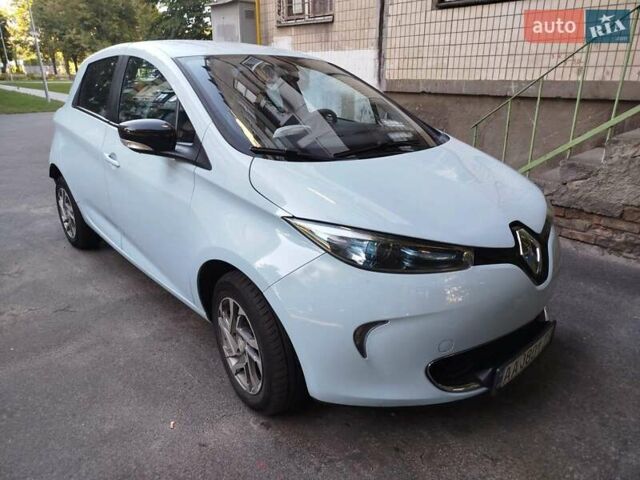 Синий Рено Зое, объемом двигателя 0 л и пробегом 94 тыс. км за 7000 $, фото 1 на Automoto.ua