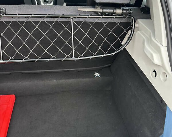 Синій Рено Зое, об'ємом двигуна 0 л та пробігом 100 тис. км за 6000 $, фото 26 на Automoto.ua