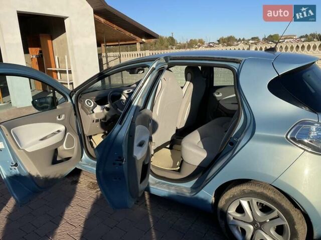 Рено Зое 2015 в Дубно на Automoto.ua Синий Рено Зое, объемом двигателя 0 л и пробегом 66 тыс. км за 6700 $, фото 4 на Automoto.ua