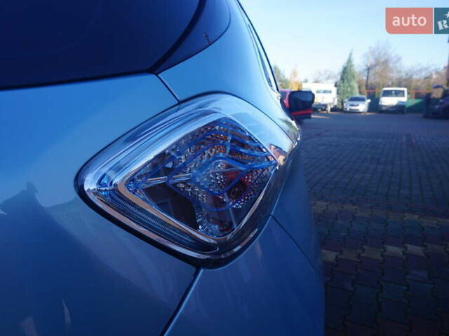 Синій Рено Зое, об'ємом двигуна 0 л та пробігом 115 тис. км за 7000 $, фото 24 на Automoto.ua