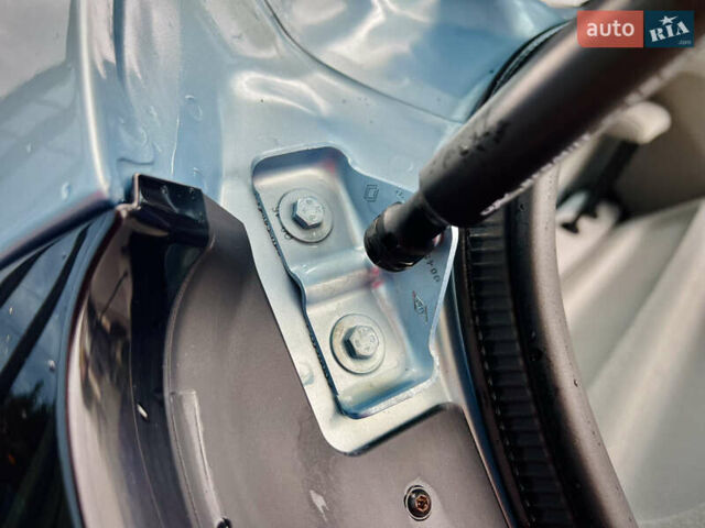 Рено Зое 2015 в Тернополе на Automoto.ua Синий Рено Зое, объемом двигателя 0 л и пробегом 98 тыс. км за 7800 $, фото 27 на Automoto.ua