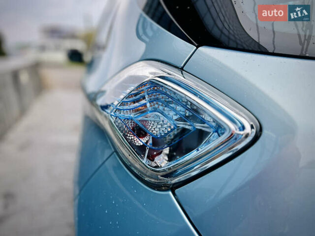 Рено Зое 2015 в Тернополе на Automoto.ua Синий Рено Зое, объемом двигателя 0 л и пробегом 98 тыс. км за 7800 $, фото 6 на Automoto.ua