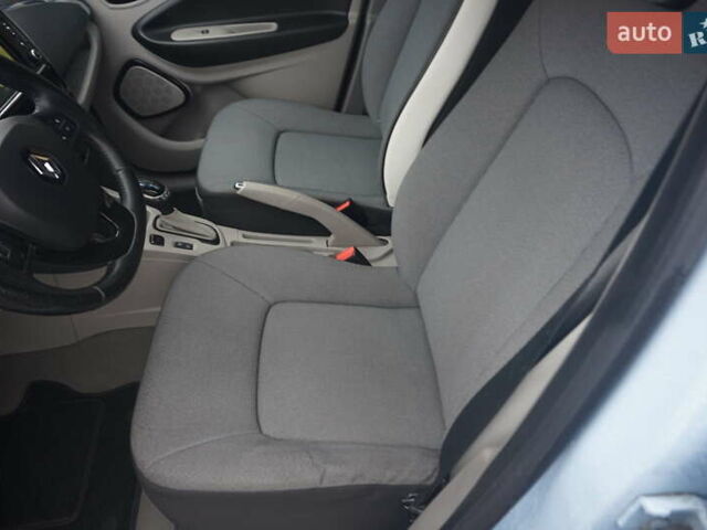 Синий Рено Зое, объемом двигателя 0 л и пробегом 149 тыс. км за 6888 $, фото 28 на Automoto.ua