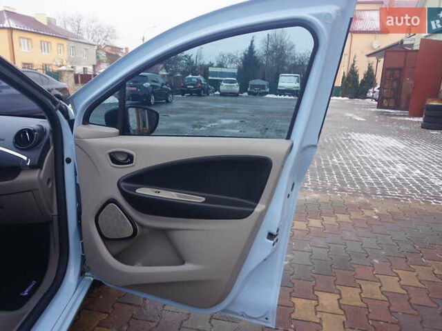 Синий Рено Зое, объемом двигателя 0 л и пробегом 149 тыс. км за 6888 $, фото 38 на Automoto.ua