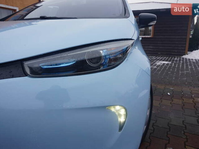 Синий Рено Зое, объемом двигателя 0 л и пробегом 149 тыс. км за 6888 $, фото 22 на Automoto.ua