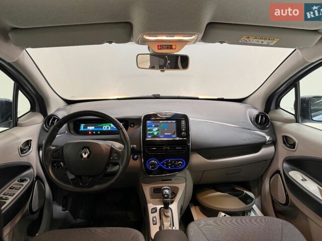 Синий Рено Зое, объемом двигателя 0 л и пробегом 117 тыс. км за 7500 $, фото 24 на Automoto.ua