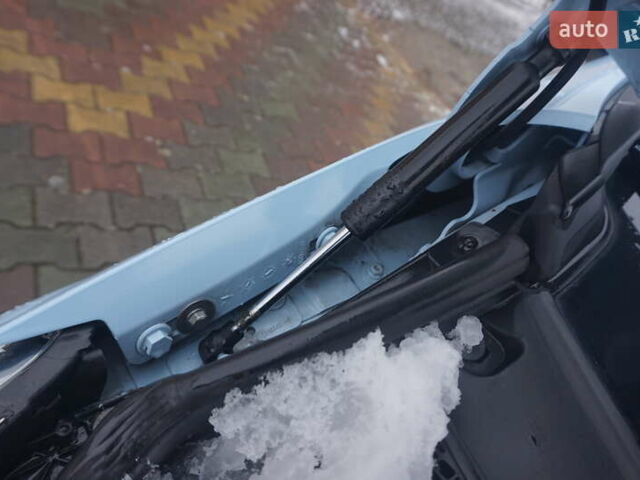 Синий Рено Зое, объемом двигателя 0 л и пробегом 149 тыс. км за 6888 $, фото 60 на Automoto.ua