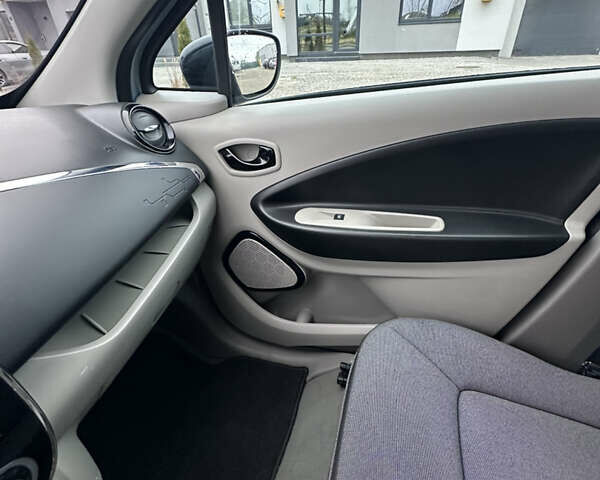 Синій Рено Зое, об'ємом двигуна 0 л та пробігом 100 тис. км за 6000 $, фото 10 на Automoto.ua