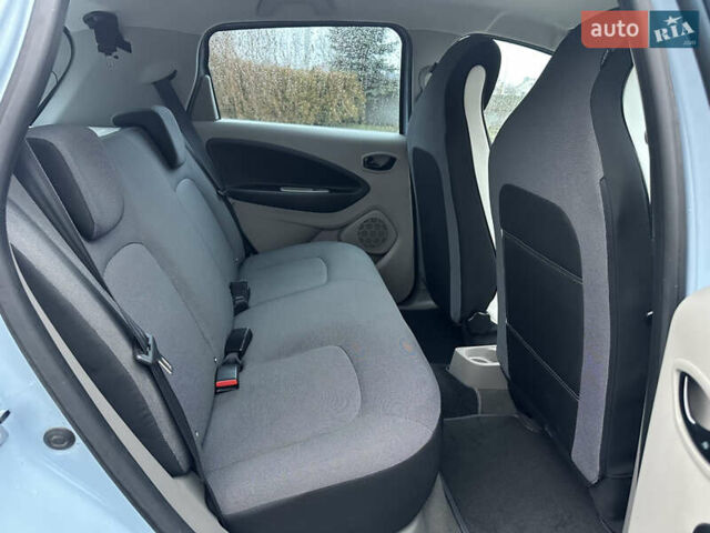 Синий Рено Зое, объемом двигателя 0 л и пробегом 22 тыс. км за 7599 $, фото 22 на Automoto.ua