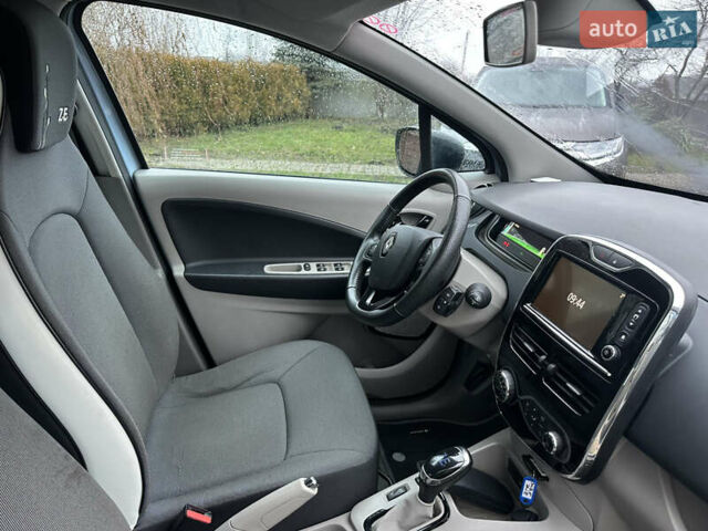 Синий Рено Зое, объемом двигателя 0 л и пробегом 22 тыс. км за 7599 $, фото 20 на Automoto.ua