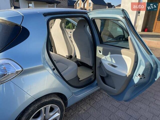 Рено Зое 2015 в Дубно на Automoto.ua Синий Рено Зое, объемом двигателя 0 л и пробегом 66 тыс. км за 6700 $, фото 3 на Automoto.ua