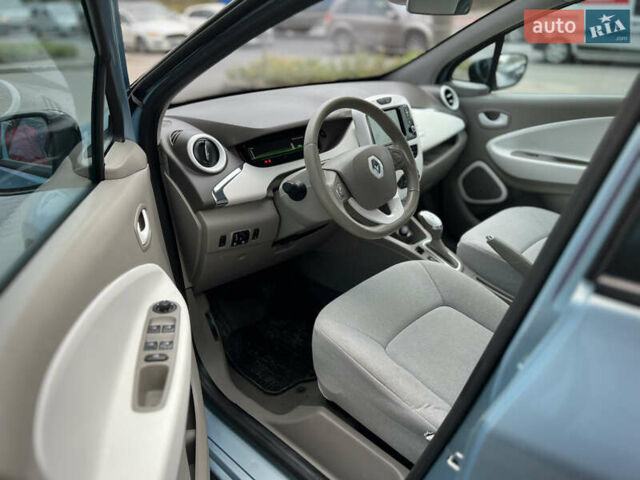 Рено Зое 2015 в Тернополе на Automoto.ua Синий Рено Зое, объемом двигателя 0 л и пробегом 98 тыс. км за 7800 $, фото 37 на Automoto.ua
