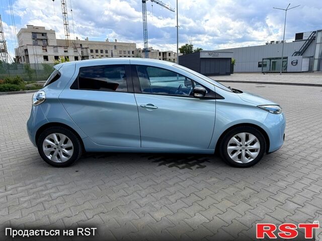 Синий Рено Зое, объемом двигателя 0.11 л и пробегом 138 тыс. км за 7500 $, фото 2 на Automoto.ua