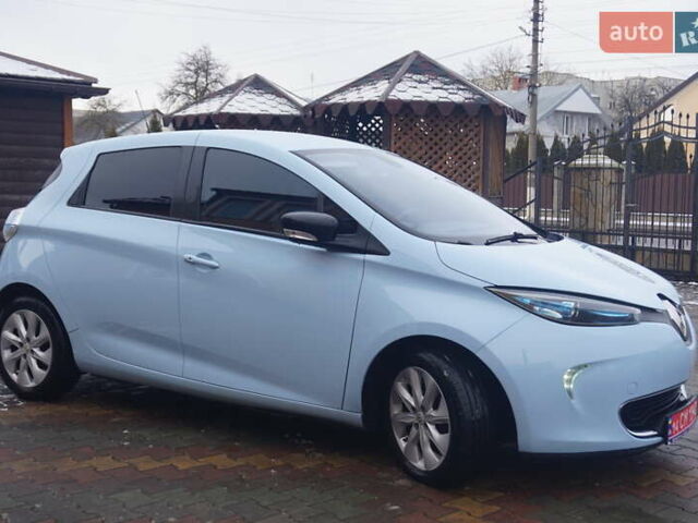 Синий Рено Зое, объемом двигателя 0 л и пробегом 149 тыс. км за 6888 $, фото 4 на Automoto.ua