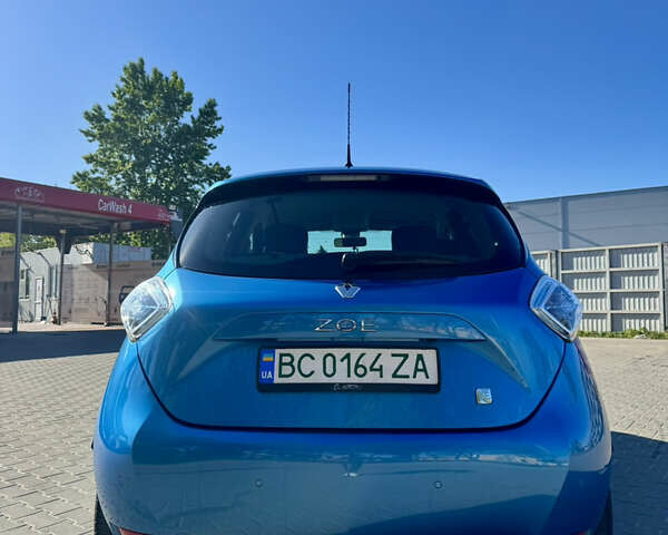 Синий Рено Зое, объемом двигателя 0 л и пробегом 84 тыс. км за 7900 $, фото 7 на Automoto.ua
