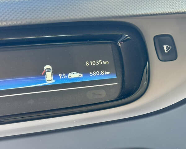 Синий Рено Зое, объемом двигателя 0 л и пробегом 84 тыс. км за 7900 $, фото 11 на Automoto.ua