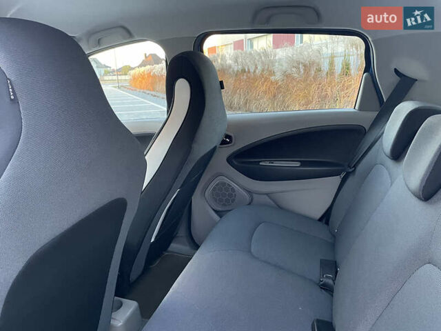 Рено Зое 2016 у Луцьку на Automoto.ua Синій Рено Зое, об'ємом двигуна 0 л та пробігом 71 тис. км за 7300 $, фото 25 на Automoto.ua