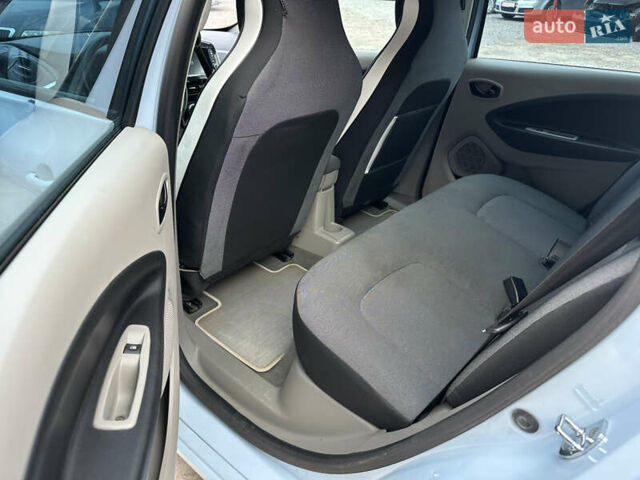 Синий Рено Зое, объемом двигателя 0 л и пробегом 181 тыс. км за 6600 $, фото 12 на Automoto.ua