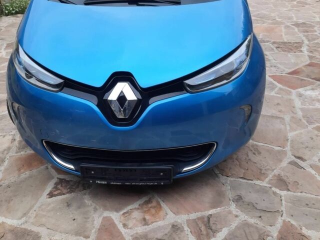 Синий Рено Зое, объемом двигателя 0 л и пробегом 130 тыс. км за 3900 $, фото 2 на Automoto.ua