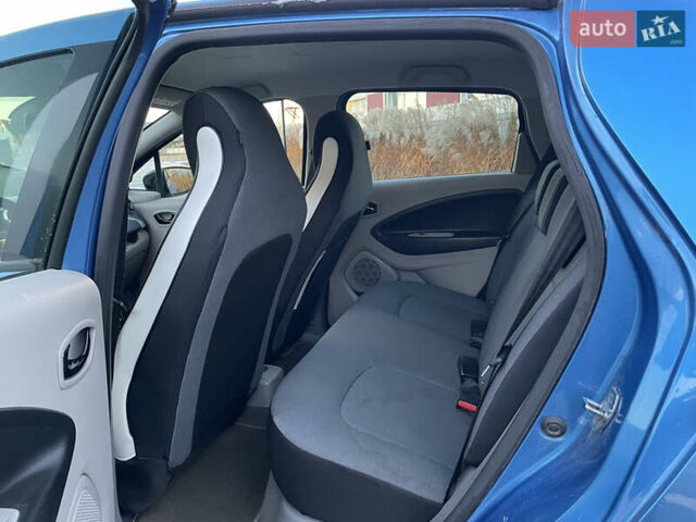 Рено Зое 2016 у Луцьку на Automoto.ua Синій Рено Зое, об'ємом двигуна 0 л та пробігом 71 тис. км за 7300 $, фото 26 на Automoto.ua