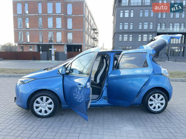 Синий Рено Зое, объемом двигателя 0 л и пробегом 93 тыс. км за 7599 $, фото 60 на Automoto.ua