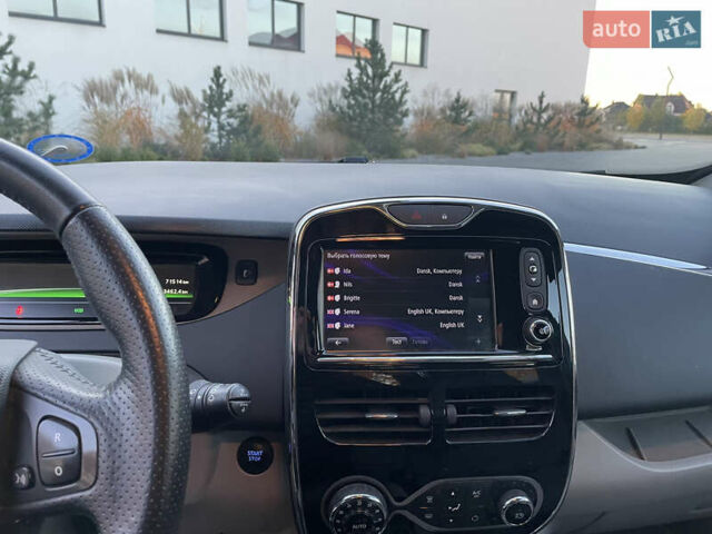 Рено Зое 2016 у Луцьку на Automoto.ua Синій Рено Зое, об'ємом двигуна 0 л та пробігом 71 тис. км за 7300 $, фото 21 на Automoto.ua