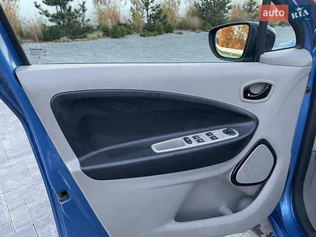 Рено Зое 2016 у Луцьку на Automoto.ua Синій Рено Зое, об'ємом двигуна 0 л та пробігом 71 тис. км за 7300 $, фото 23 на Automoto.ua