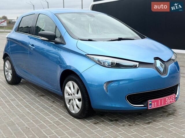 Синий Рено Зое, объемом двигателя 0 л и пробегом 72 тыс. км за 7600 $, фото 5 на Automoto.ua