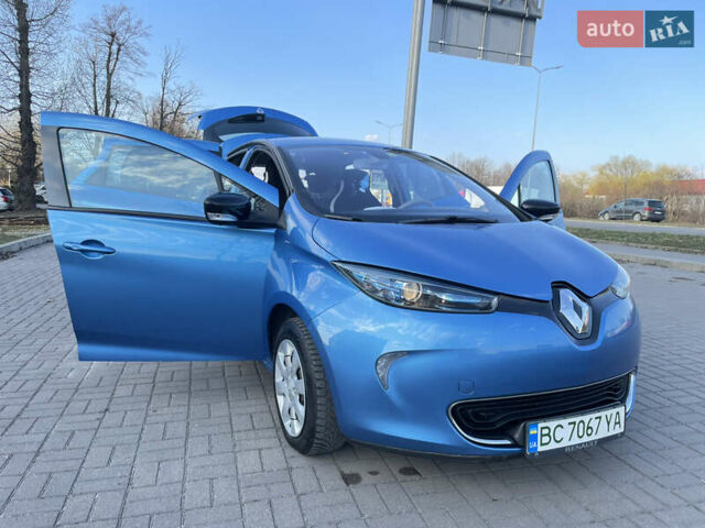 Синий Рено Зое, объемом двигателя 0 л и пробегом 93 тыс. км за 7599 $, фото 54 на Automoto.ua