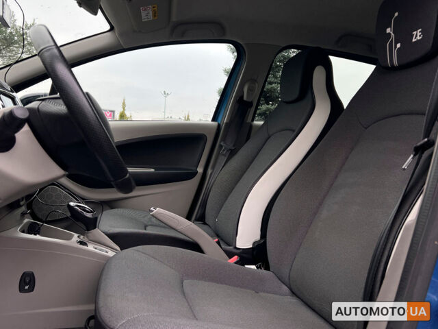Синий Рено Зое, объемом двигателя 24 л и пробегом 80 тыс. км за 8400 $, фото 12 на Automoto.ua
