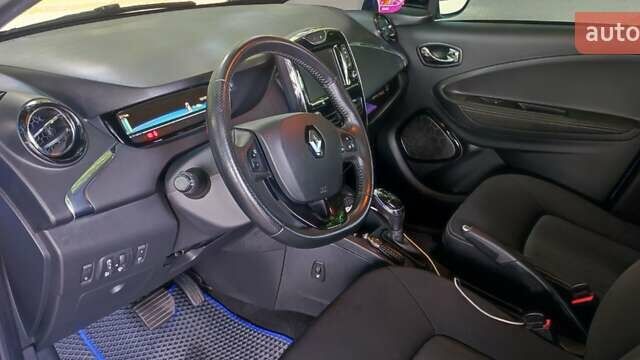 Синий Рено Зое, объемом двигателя 0 л и пробегом 149 тыс. км за 9400 $, фото 2 на Automoto.ua
