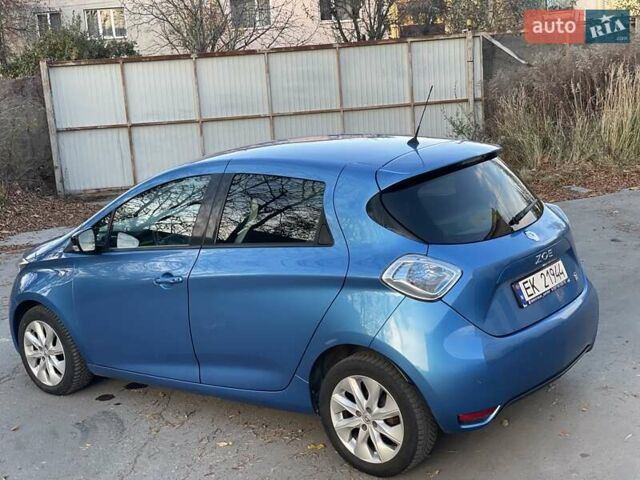 Синий Рено Зое, объемом двигателя 0 л и пробегом 105 тыс. км за 7150 $, фото 40 на Automoto.ua