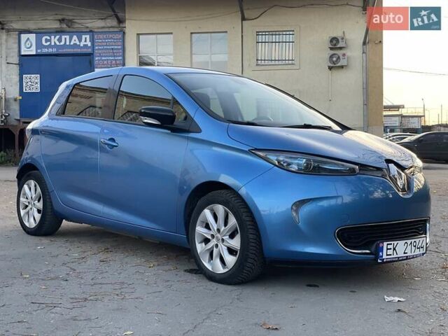 Синий Рено Зое, объемом двигателя 0 л и пробегом 105 тыс. км за 7150 $, фото 41 на Automoto.ua