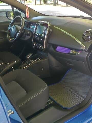 Синий Рено Зое, объемом двигателя 0 л и пробегом 149 тыс. км за 9400 $, фото 14 на Automoto.ua