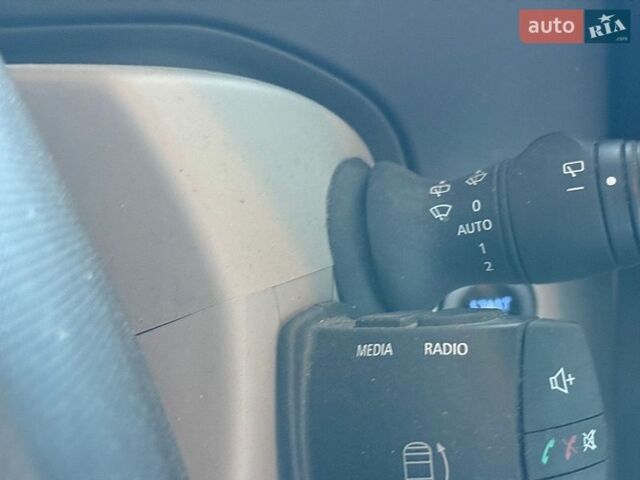 Синий Рено Зое, объемом двигателя 0 л и пробегом 95 тыс. км за 6900 $, фото 25 на Automoto.ua