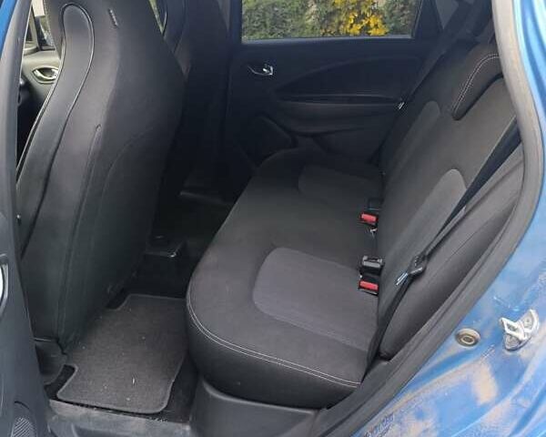 Синий Рено Зое, объемом двигателя 0 л и пробегом 140 тыс. км за 9500 $, фото 3 на Automoto.ua
