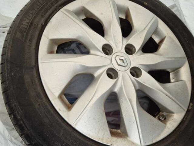 Рено Зое 2016 у Києві на Automoto.ua Синій Рено Зое, об'ємом двигуна 0 л та пробігом 65 тис. км за 5900 $, фото 4 на Automoto.ua