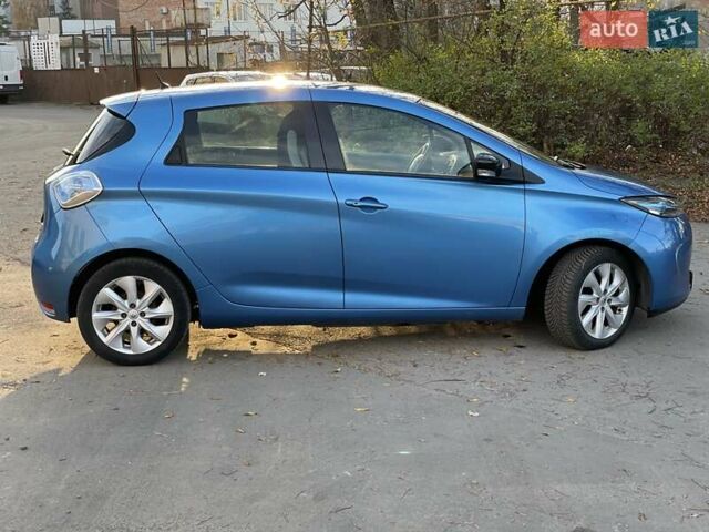 Синий Рено Зое, объемом двигателя 0 л и пробегом 105 тыс. км за 7150 $, фото 8 на Automoto.ua