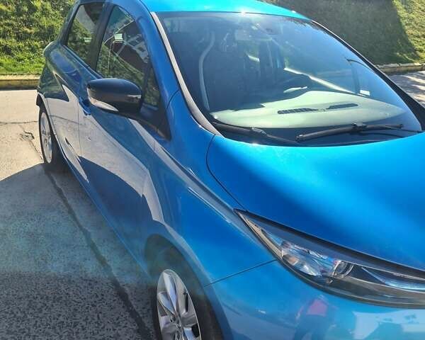Синий Рено Зое, объемом двигателя 0 л и пробегом 78 тыс. км за 8000 $, фото 1 на Automoto.ua