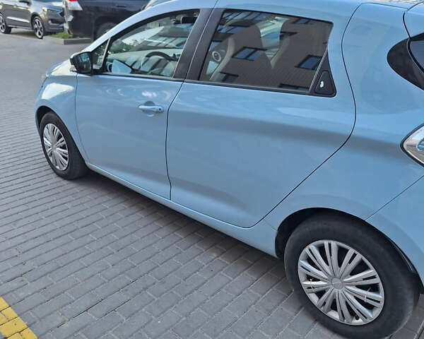 Синий Рено Зое, объемом двигателя 0 л и пробегом 189 тыс. км за 6600 $, фото 3 на Automoto.ua