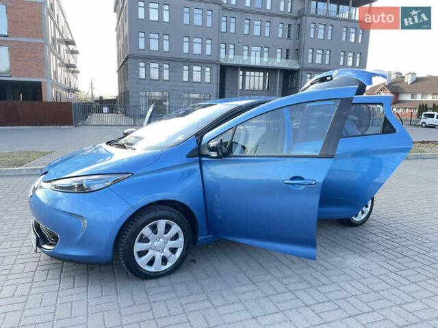 Синий Рено Зое, объемом двигателя 0 л и пробегом 93 тыс. км за 7599 $, фото 59 на Automoto.ua