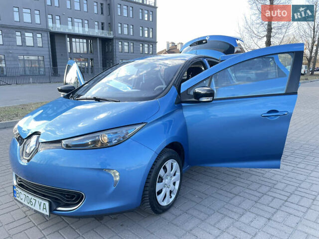Синий Рено Зое, объемом двигателя 0 л и пробегом 93 тыс. км за 7599 $, фото 58 на Automoto.ua
