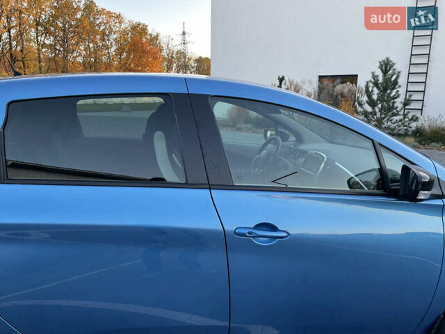 Рено Зое 2016 у Луцьку на Automoto.ua Синій Рено Зое, об'ємом двигуна 0 л та пробігом 71 тис. км за 7300 $, фото 14 на Automoto.ua