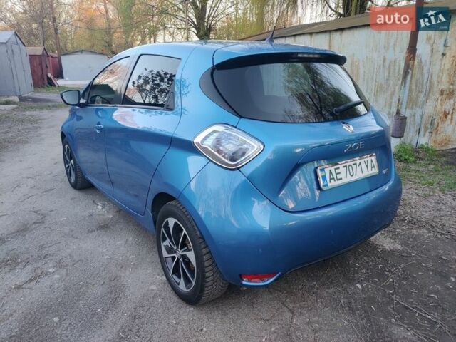 Синий Рено Зое, объемом двигателя 0 л и пробегом 161 тыс. км за 9400 $, фото 12 на Automoto.ua