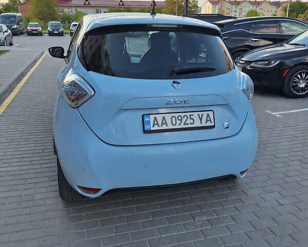 Синий Рено Зое, объемом двигателя 0 л и пробегом 189 тыс. км за 6600 $, фото 2 на Automoto.ua