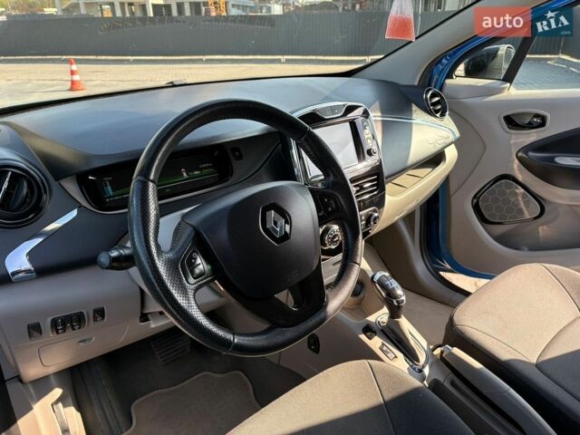Синий Рено Зое, объемом двигателя 0 л и пробегом 124 тыс. км за 6999 $, фото 14 на Automoto.ua