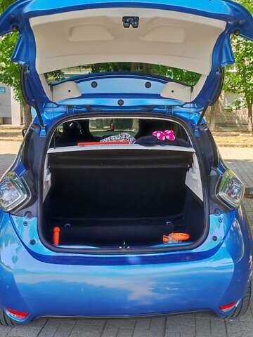 Синий Рено Зое, объемом двигателя 0 л и пробегом 149 тыс. км за 9400 $, фото 22 на Automoto.ua