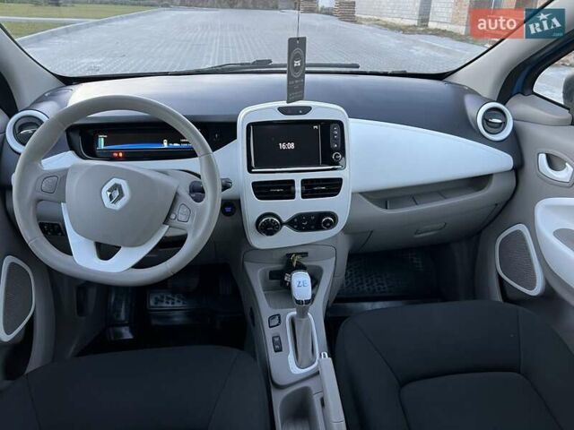 Синий Рено Зое, объемом двигателя 0 л и пробегом 130 тыс. км за 8450 $, фото 9 на Automoto.ua